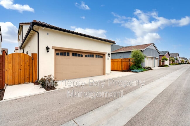 Building Photo - 3013 Pinnacles Wy