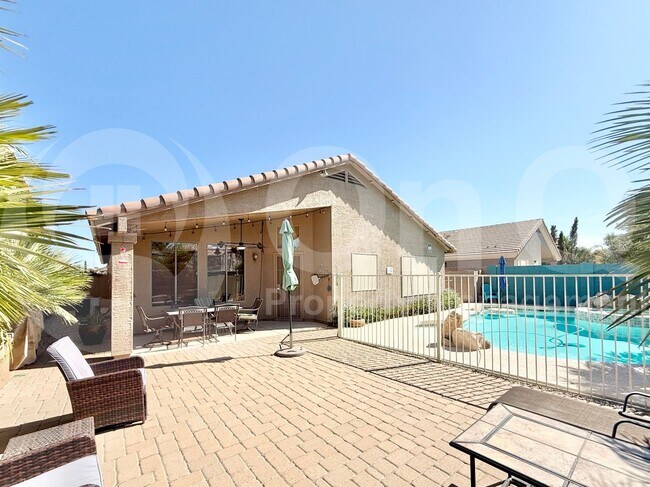 Building Photo - 9263 E Monterey Ave