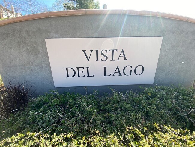 Building Photo - 15651 Vista Way