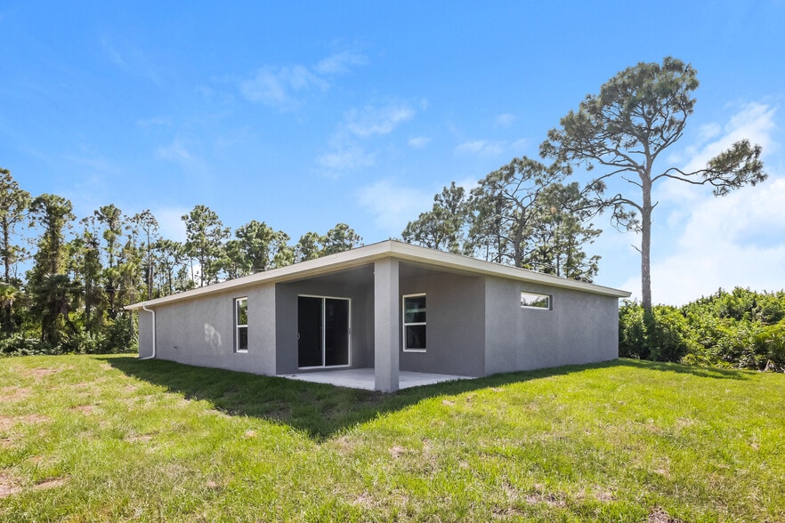 Building Photo - 3710 2nd St SW