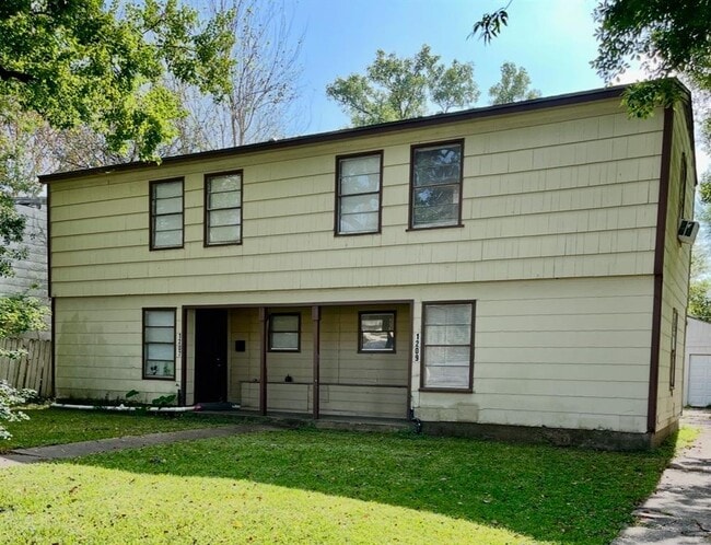Primary Photo - 1209 2nd St N
