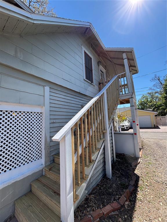 Building Photo - 810 22nd Ave N