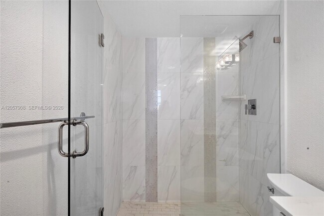 Building Photo - 3642 NE 171 St