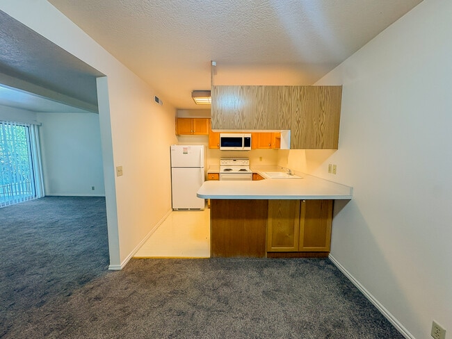 Building Photo - 1227 Riverside Ave