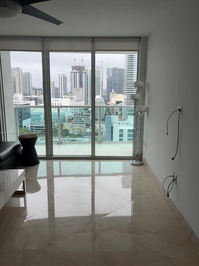 Building Photo - 31 SE 5th St