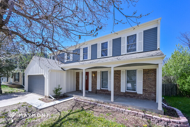 Building Photo - 4 Bedroom Home with Large Backyard