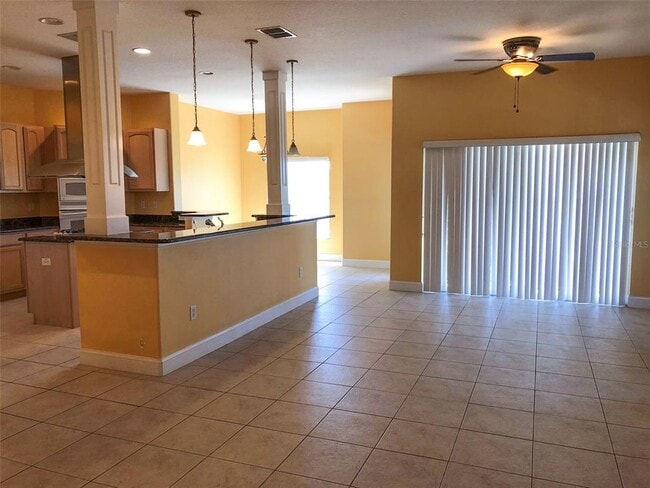 Building Photo - 6517 Channelside Dr