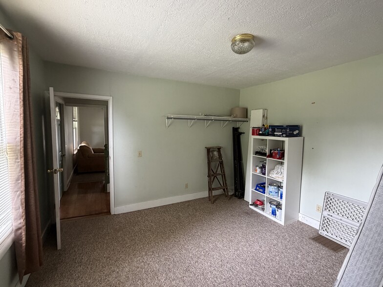 Building Photo - 5088 Avon Rd NE