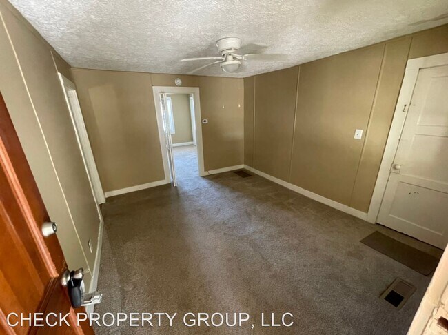 Building Photo - 3 br, 1 bath House - 712 Peytona Beach Road