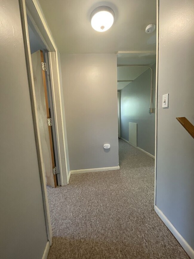 Building Photo - 952 Greenwood Ave