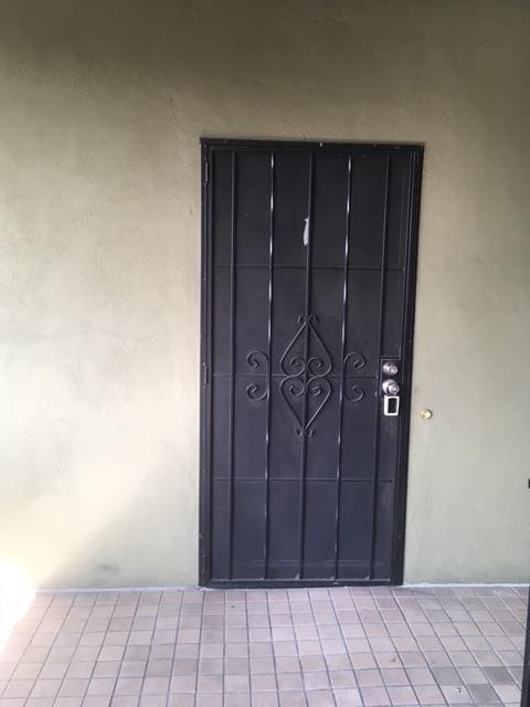 Building Photo - 1047 El Camino Real