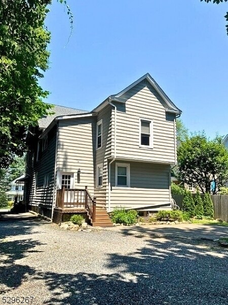 Building Photo - 200 Roseland Ave