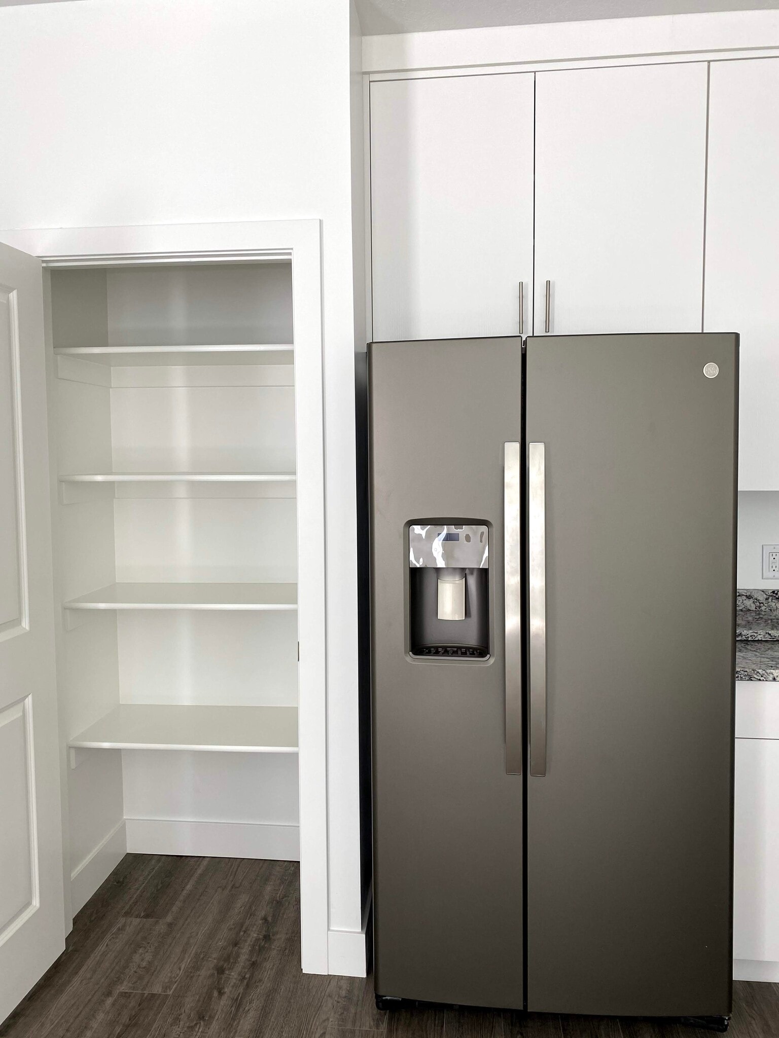 Building Photo - 424 W 40 S