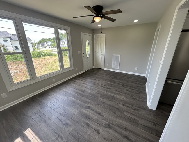 Building Photo - 113 Scenic View Rd