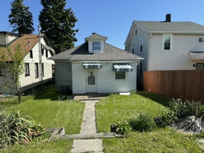 Building Photo - 538 Chicora St