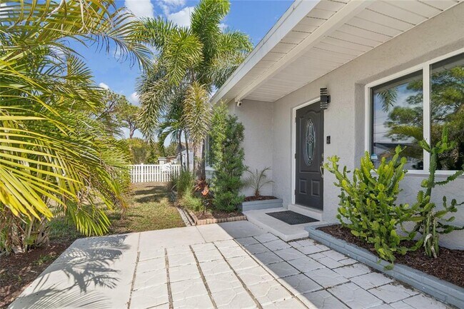 Building Photo - 7631 18th Way N