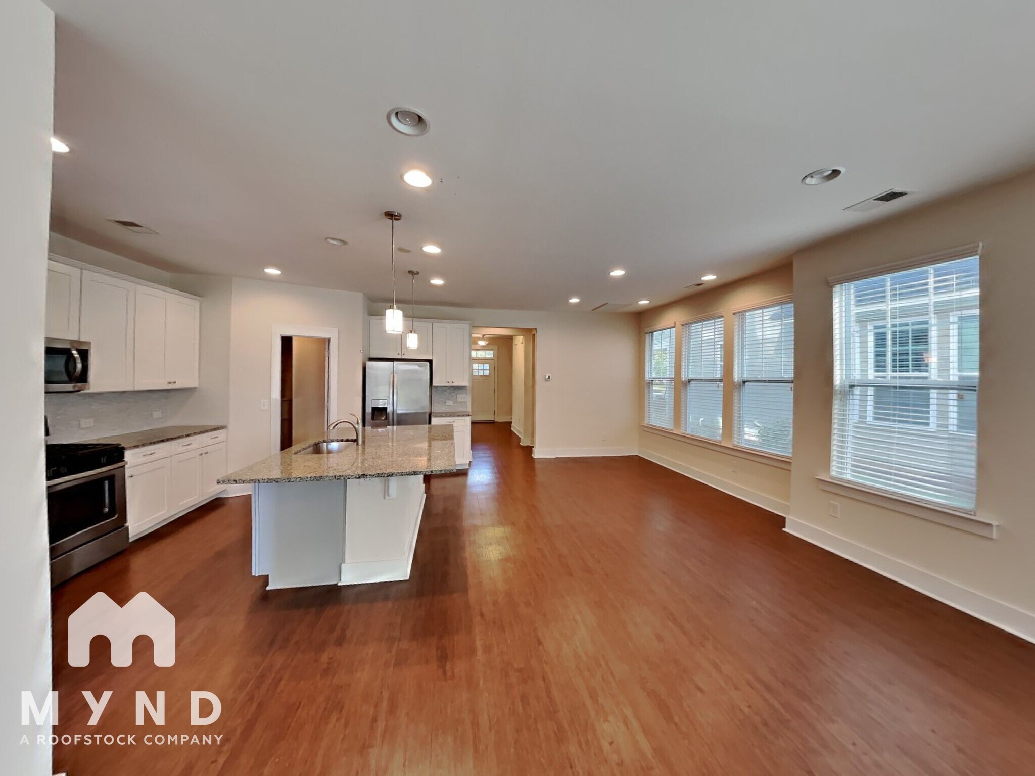 Building Photo - 2613 Double Oaks Rd