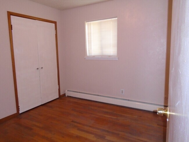 Building Photo - 3009 High Dr