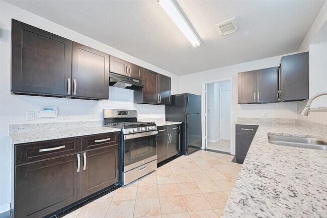 Building Photo - 12927 Pale Ivy Ln