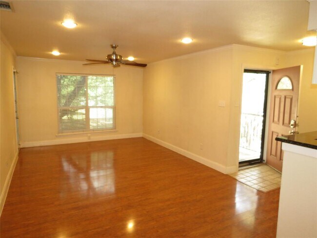 Building Photo - 4159 Steck Ave