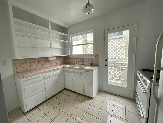 Kitchen (just painted white) - 1008 6th St