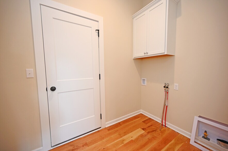 Building Photo - 1617 Belmont Ln