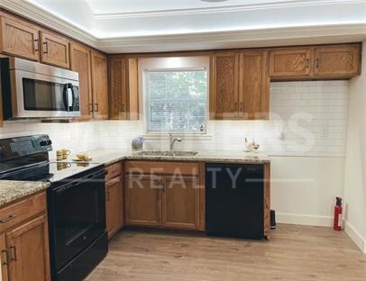 Building Photo - 3121 Milan Dr