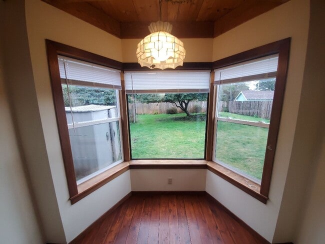 Building Photo - Pet-friendly Trinidad cottage near the beach & shopping!