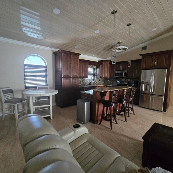 Kitchen - 441 Avenue F