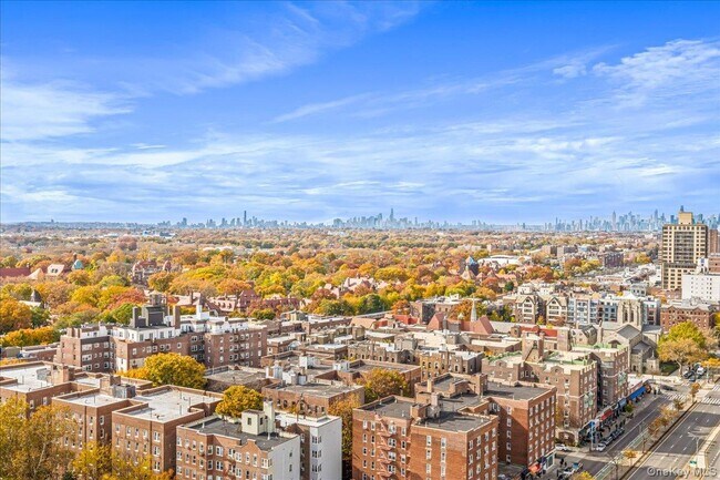 Building Photo - 112-01 Queens Blvd