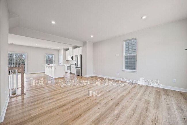 Building Photo - 332 Cramerton Mills Pkwy