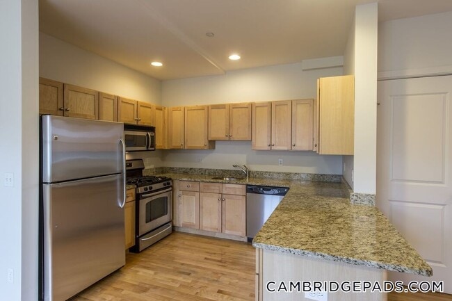 Building Photo - 110 Second St