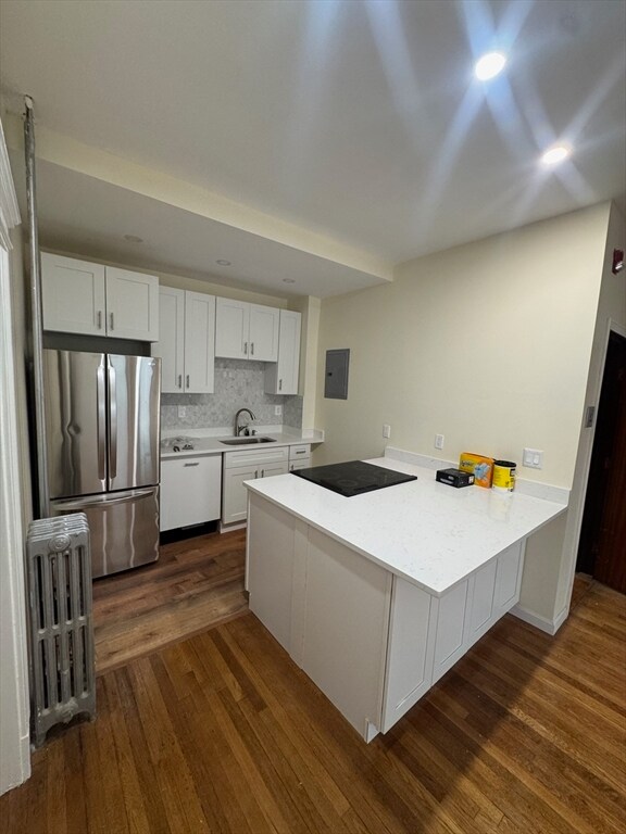 Building Photo - 94 Hutchings St