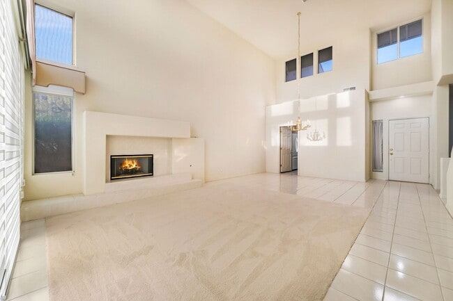 Building Photo - Charming Guard-Gated Southwest Las Vegas Townhome with Fireplace & Golf Course Views!