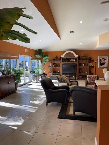 Building Photo - 5686 Rock Island Rd