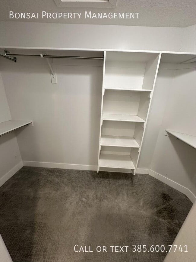 Building Photo - 4343 W Hemsley Ln