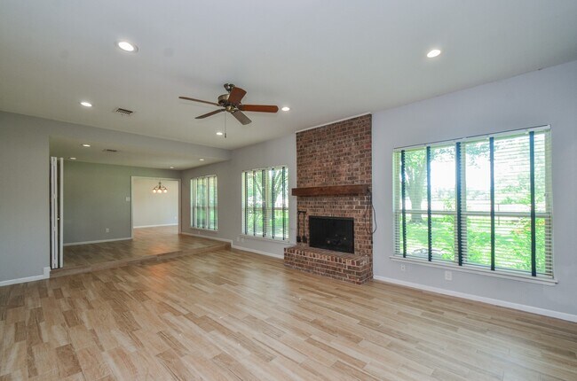 Building Photo - 2103 Winged Foot Dr