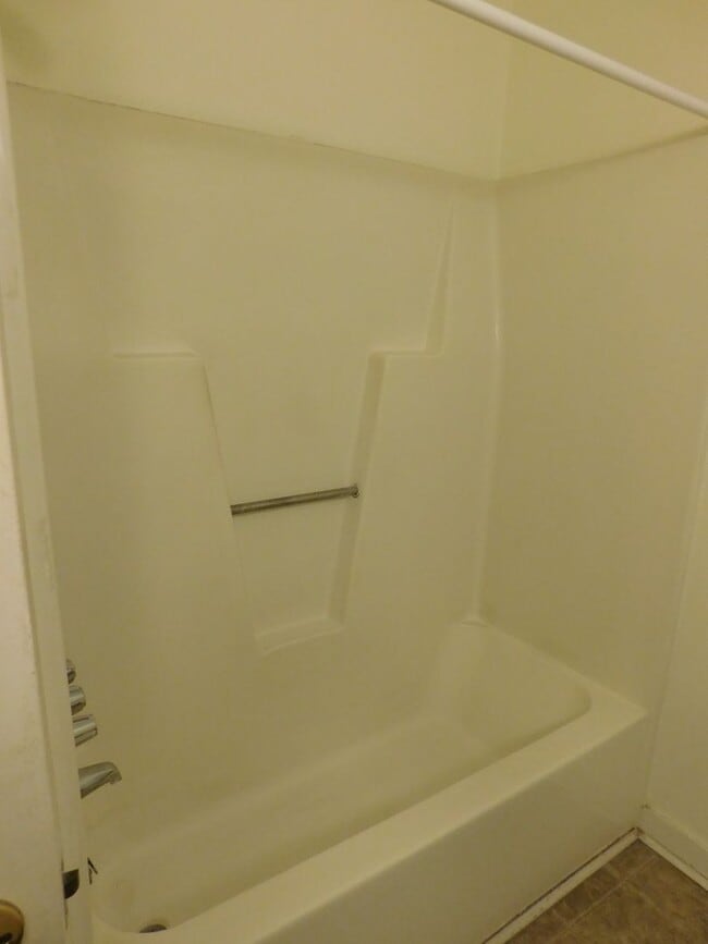 Building Photo - 7 Pillory Cir