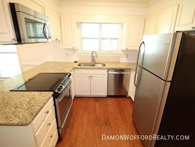 Building Photo - 120 Bellegrove Cir