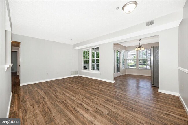 Building Photo - 615 Himes Ave