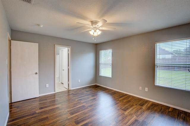Building Photo - 705 Poncho Ln