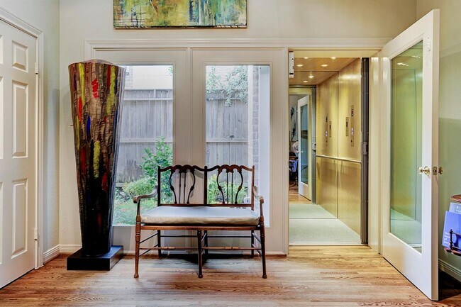 Building Photo - 6700 Belmont St