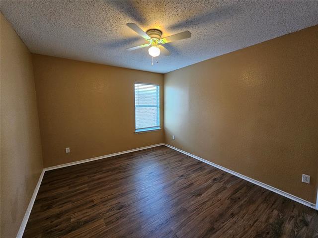 Building Photo - 1356 Fox Glenn