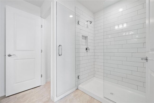 Building Photo - 4577 ORCHARD VIEW Aly