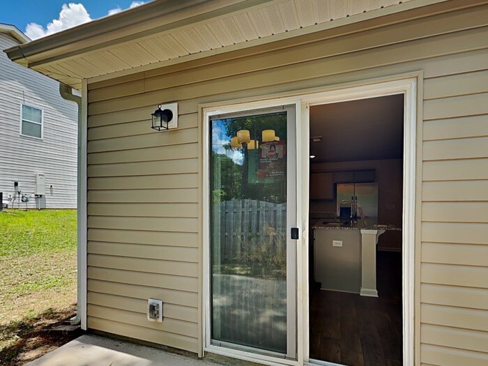 Building Photo - 302 Crooked Pne Ct