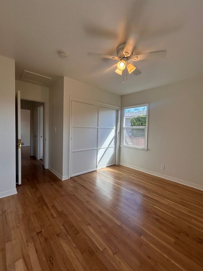 Building Photo - 13215