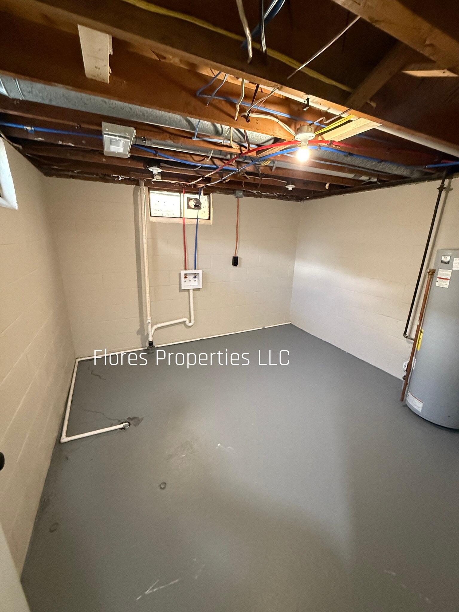 Building Photo - 1136 Pauline Ave