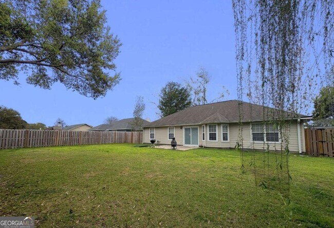 Building Photo - 105 Juliana Pl