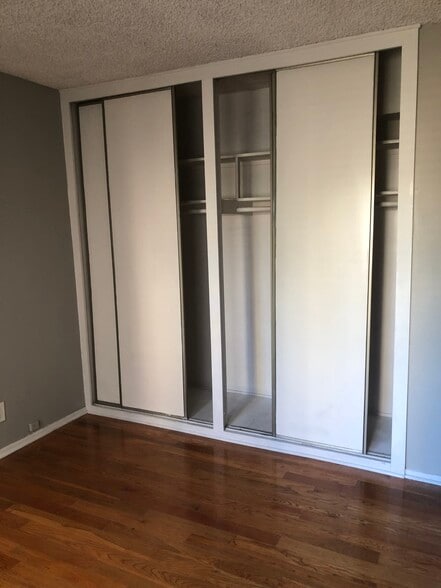 Guest bedroom closets - 1115 Cordova St