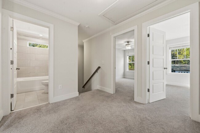 Building Photo - APPLICATIONS PENDING - Gorgeous 4be/3ba With Fenced-In Backyard